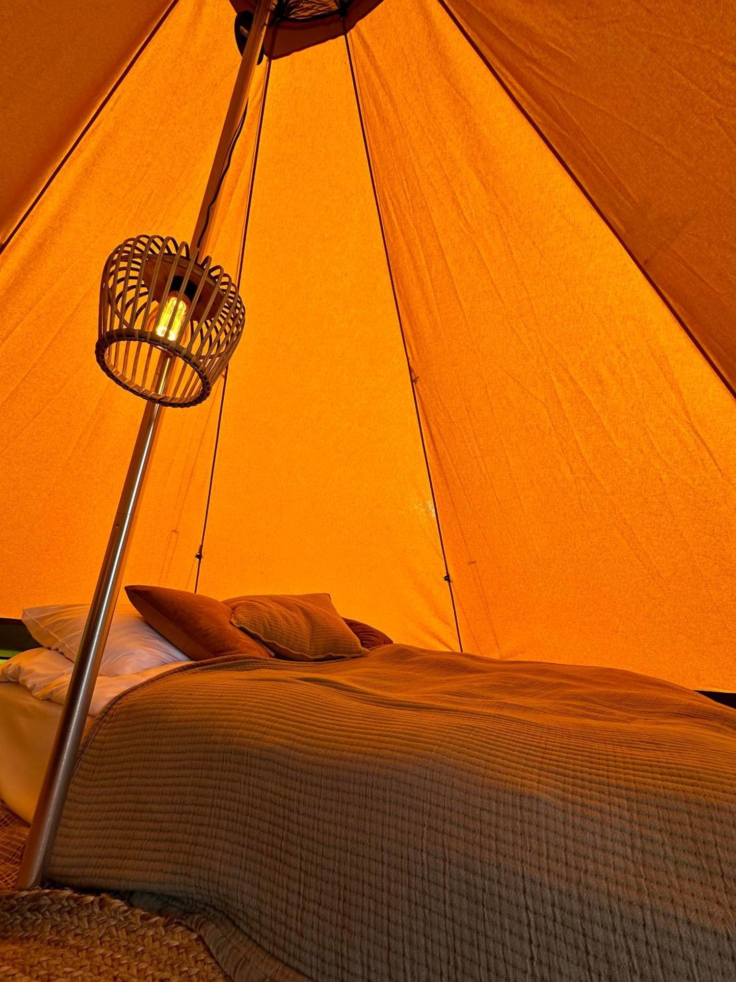ホテル Krusmolle Glamping オーベンロー エクステリア 写真